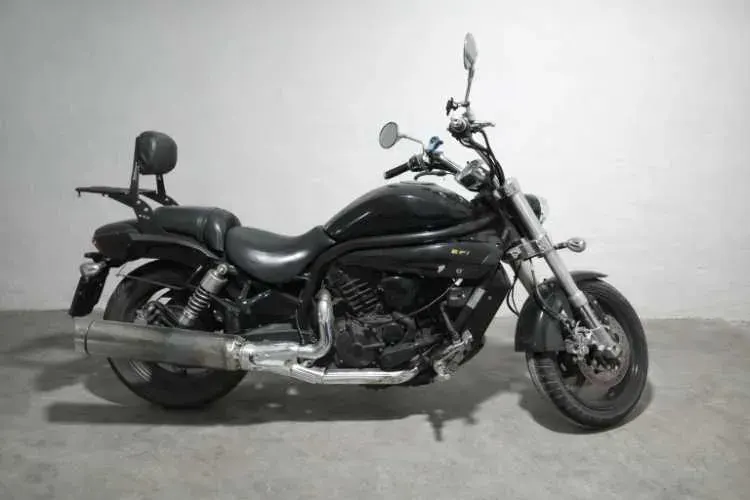 Hyosung Aquila GV 650 EFI 2013